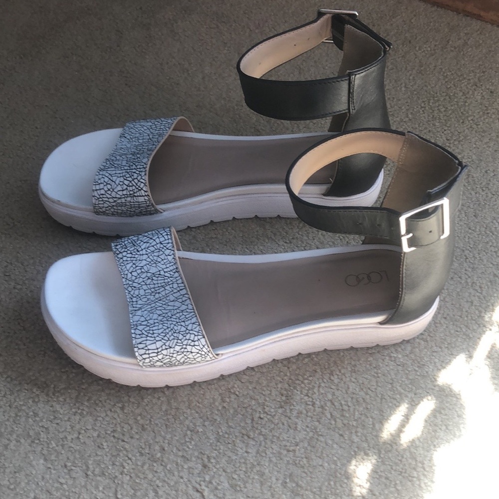 Ankle strap sandals, 8.5